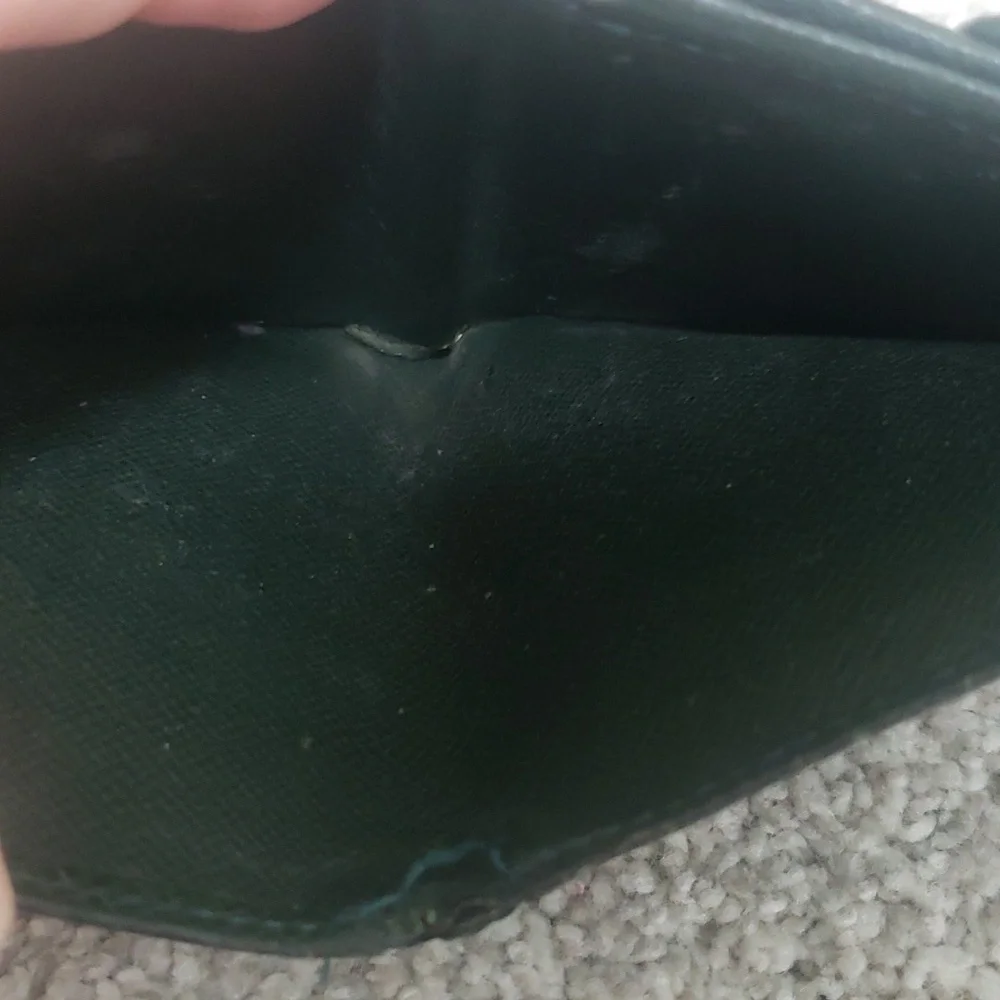 Louis Vuitton Green Taiga Bifold wallet Authentic With Wear